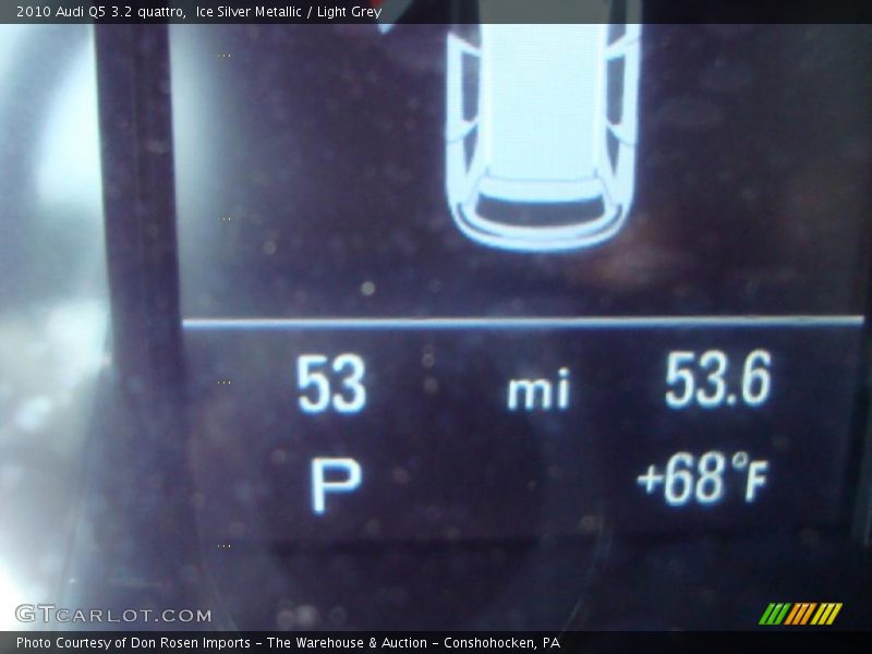 Ice Silver Metallic / Light Grey 2010 Audi Q5 3.2 quattro