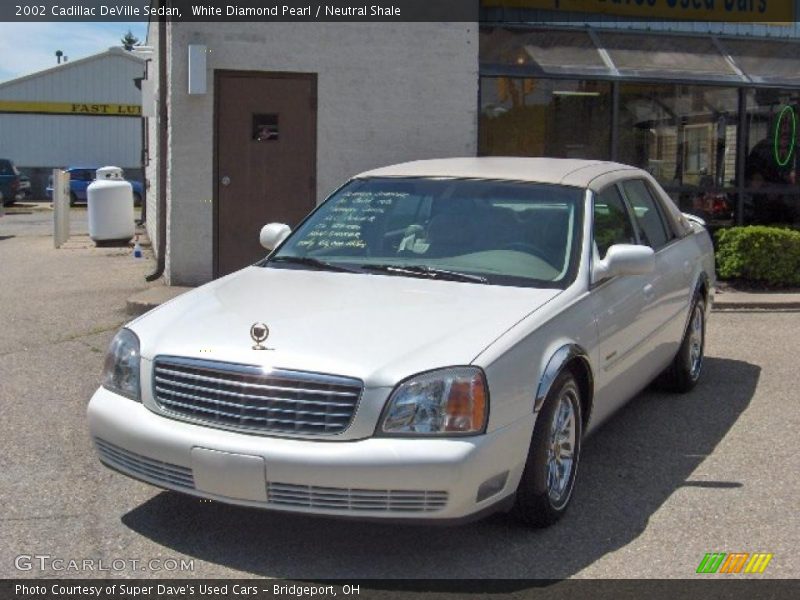 White Diamond Pearl / Neutral Shale 2002 Cadillac DeVille Sedan