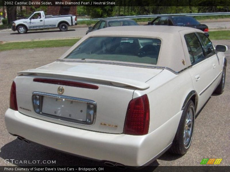 White Diamond Pearl / Neutral Shale 2002 Cadillac DeVille Sedan