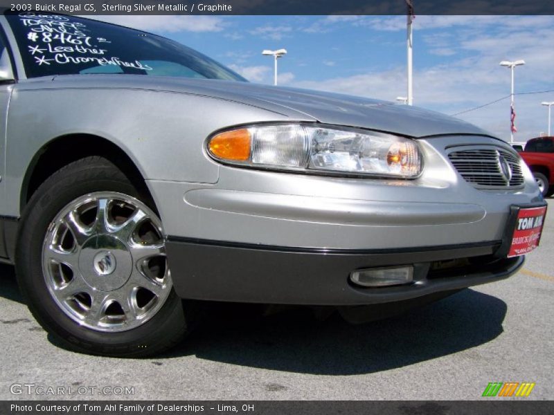 Sterling Silver Metallic / Graphite 2003 Buick Regal GS