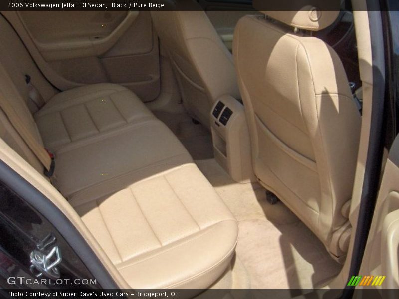 Black / Pure Beige 2006 Volkswagen Jetta TDI Sedan