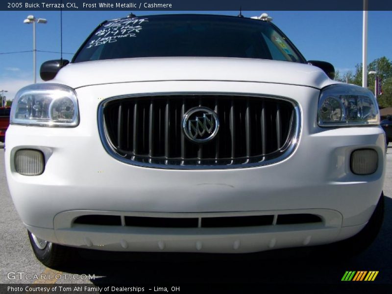 Frost White Metallic / Cashmere 2005 Buick Terraza CXL