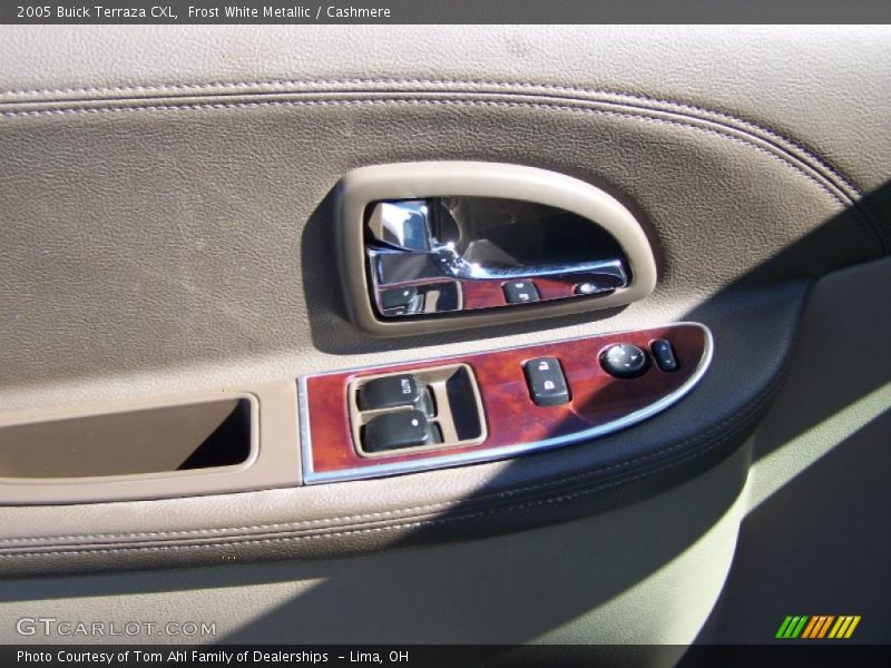 Frost White Metallic / Cashmere 2005 Buick Terraza CXL