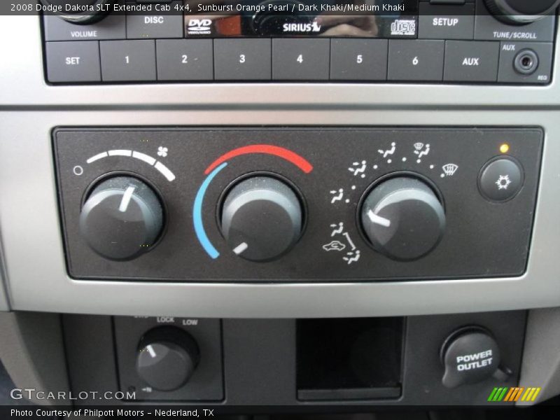 Sunburst Orange Pearl / Dark Khaki/Medium Khaki 2008 Dodge Dakota SLT Extended Cab 4x4