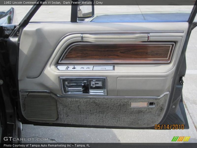 Dark Pewter Metallic / Grey 1982 Lincoln Continental Mark VI Sedan