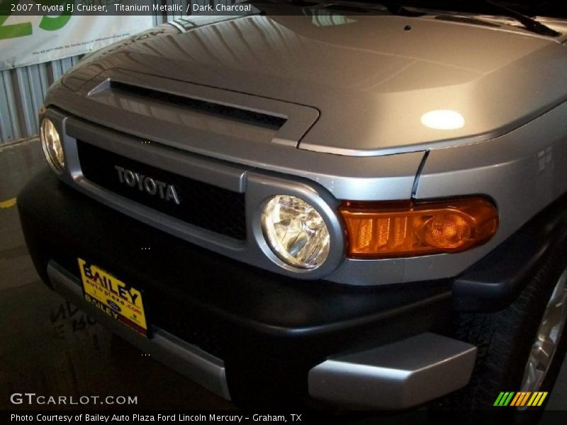 Titanium Metallic / Dark Charcoal 2007 Toyota FJ Cruiser
