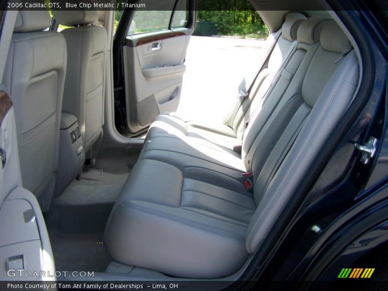 Blue Chip Metallic / Titanium 2006 Cadillac DTS