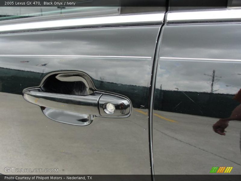 Black Onyx / Ivory 2005 Lexus GX 470