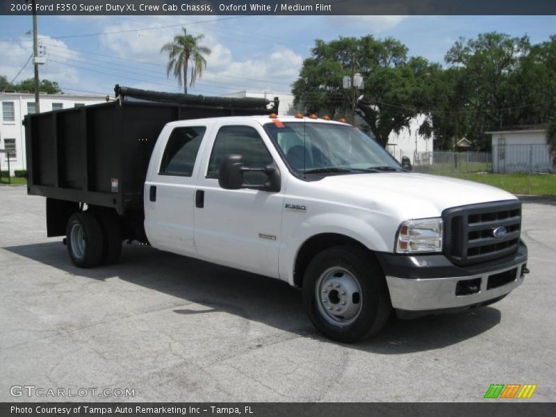 Oxford White / Medium Flint 2006 Ford F350 Super Duty XL Crew Cab Chassis
