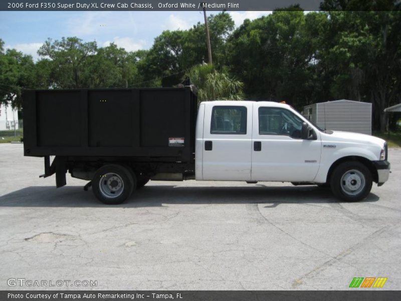 Oxford White / Medium Flint 2006 Ford F350 Super Duty XL Crew Cab Chassis