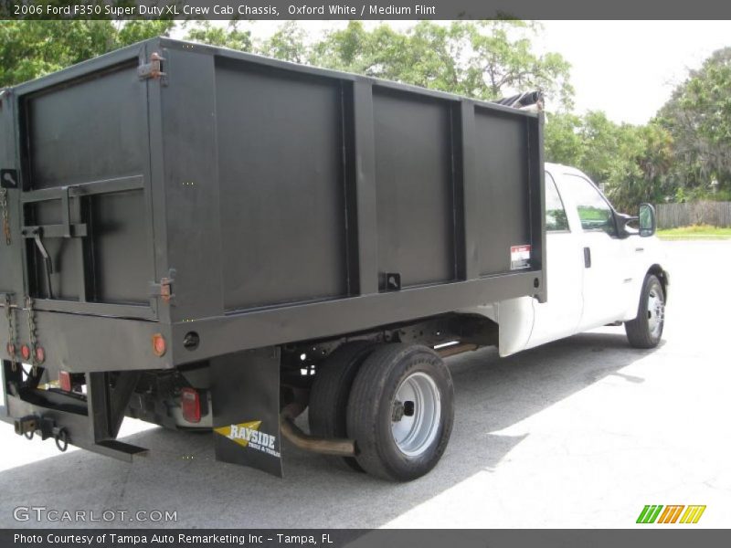 Oxford White / Medium Flint 2006 Ford F350 Super Duty XL Crew Cab Chassis