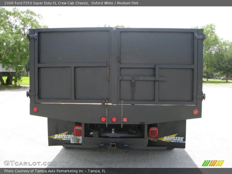 Oxford White / Medium Flint 2006 Ford F350 Super Duty XL Crew Cab Chassis