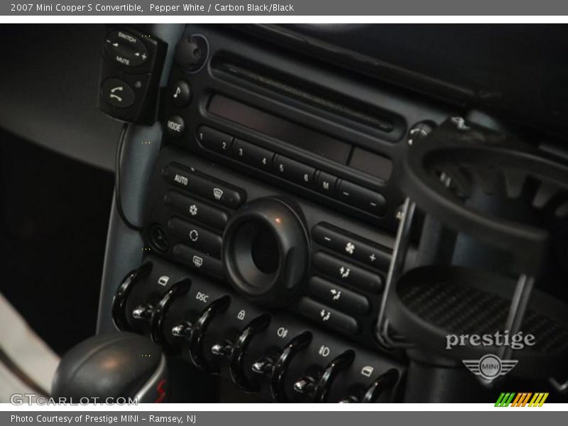 Pepper White / Carbon Black/Black 2007 Mini Cooper S Convertible