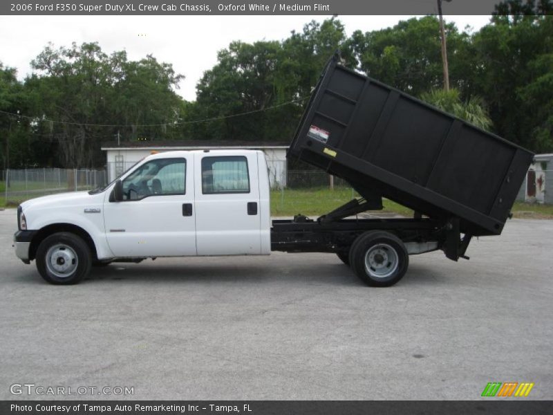 Oxford White / Medium Flint 2006 Ford F350 Super Duty XL Crew Cab Chassis