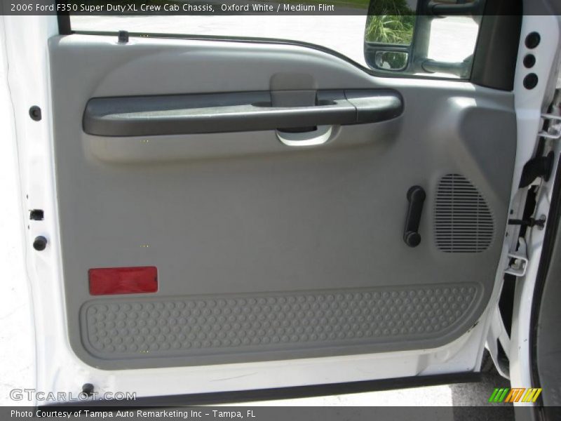 Oxford White / Medium Flint 2006 Ford F350 Super Duty XL Crew Cab Chassis