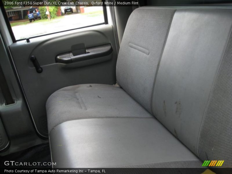 Oxford White / Medium Flint 2006 Ford F350 Super Duty XL Crew Cab Chassis