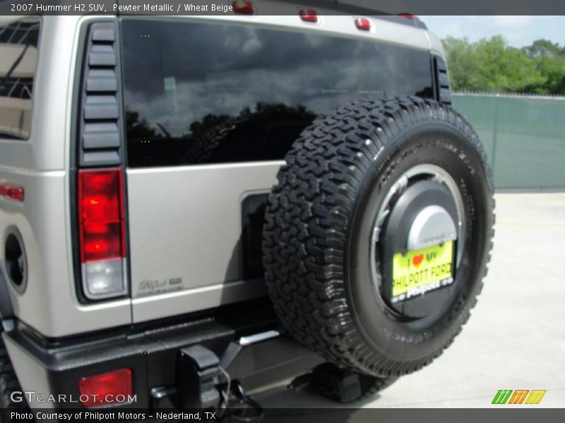 Pewter Metallic / Wheat Beige 2007 Hummer H2 SUV