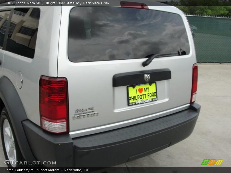 Bright Silver Metallic / Dark Slate Gray 2007 Dodge Nitro SXT