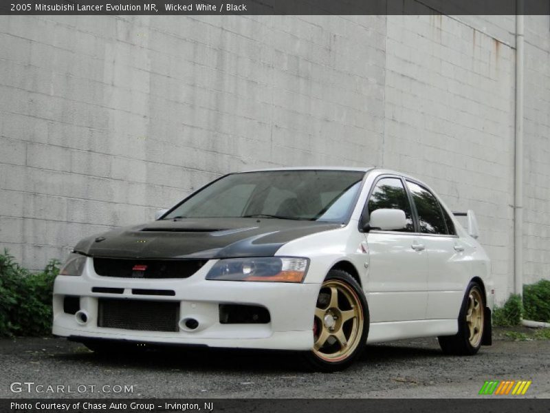 Wicked White / Black 2005 Mitsubishi Lancer Evolution MR