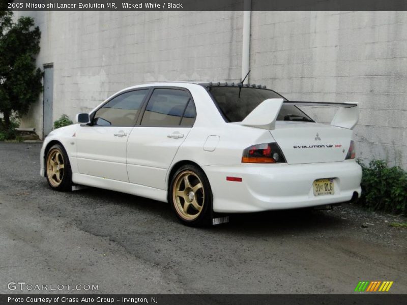 Wicked White / Black 2005 Mitsubishi Lancer Evolution MR
