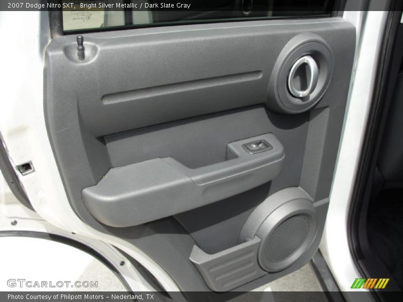Bright Silver Metallic / Dark Slate Gray 2007 Dodge Nitro SXT