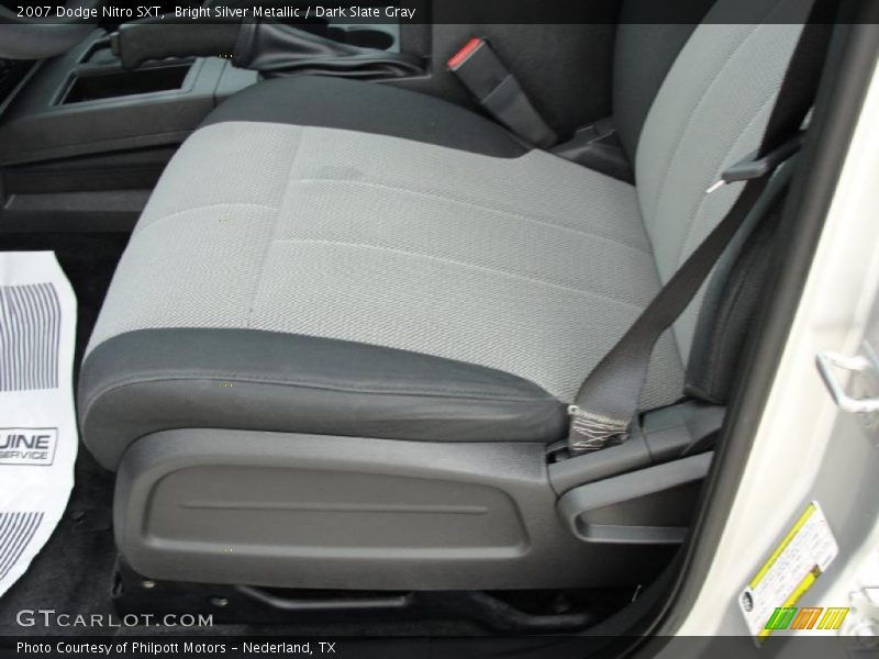 Bright Silver Metallic / Dark Slate Gray 2007 Dodge Nitro SXT