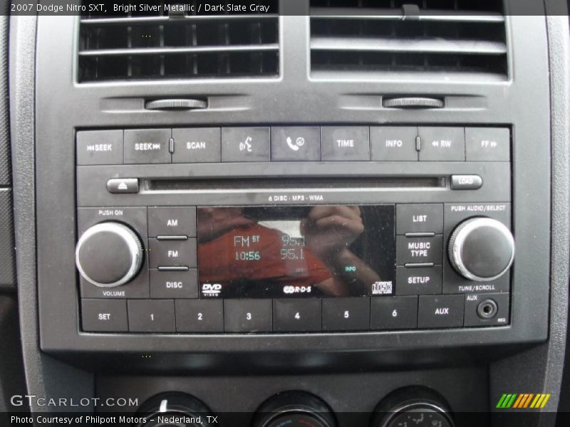 Bright Silver Metallic / Dark Slate Gray 2007 Dodge Nitro SXT