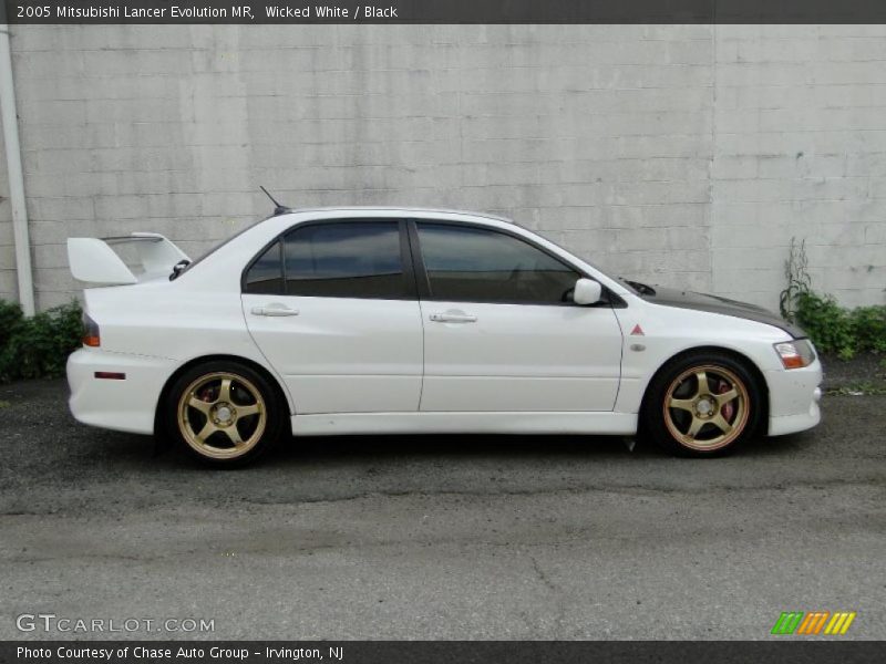Wicked White / Black 2005 Mitsubishi Lancer Evolution MR