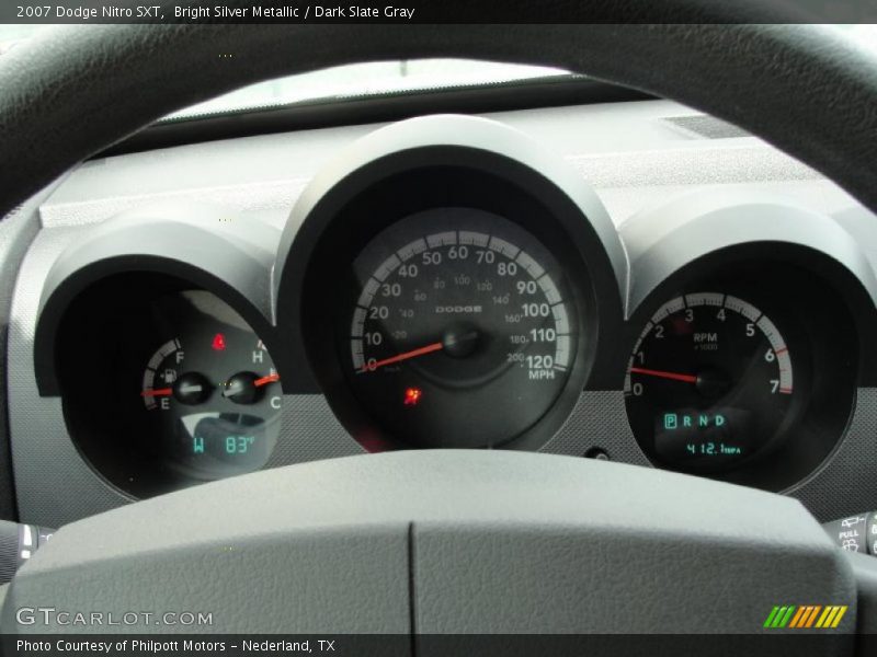Bright Silver Metallic / Dark Slate Gray 2007 Dodge Nitro SXT