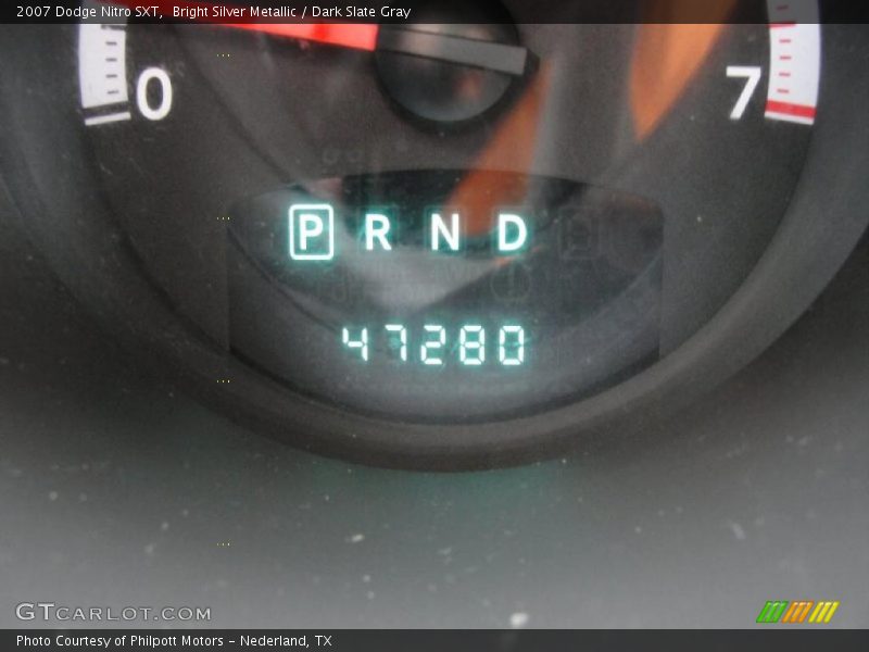 Bright Silver Metallic / Dark Slate Gray 2007 Dodge Nitro SXT