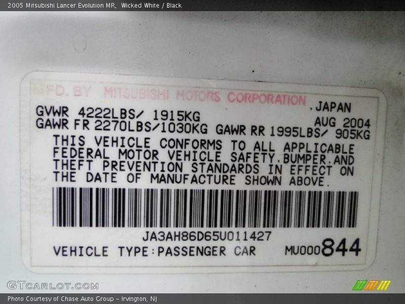 Wicked White / Black 2005 Mitsubishi Lancer Evolution MR