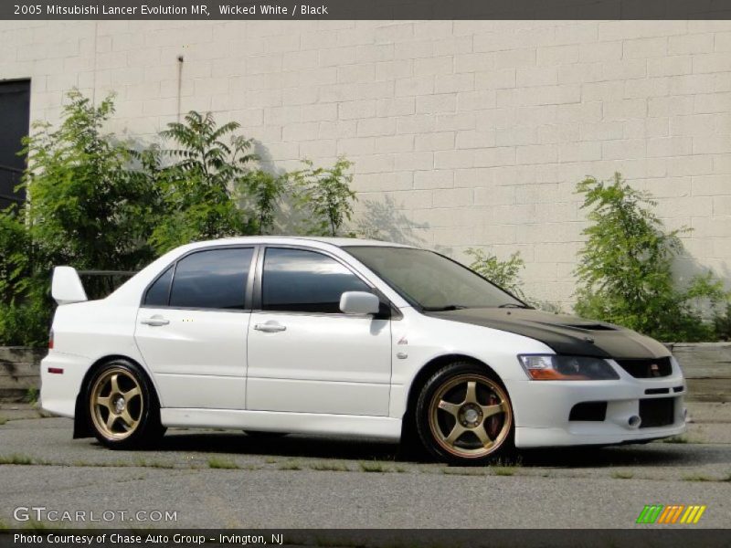 Wicked White / Black 2005 Mitsubishi Lancer Evolution MR