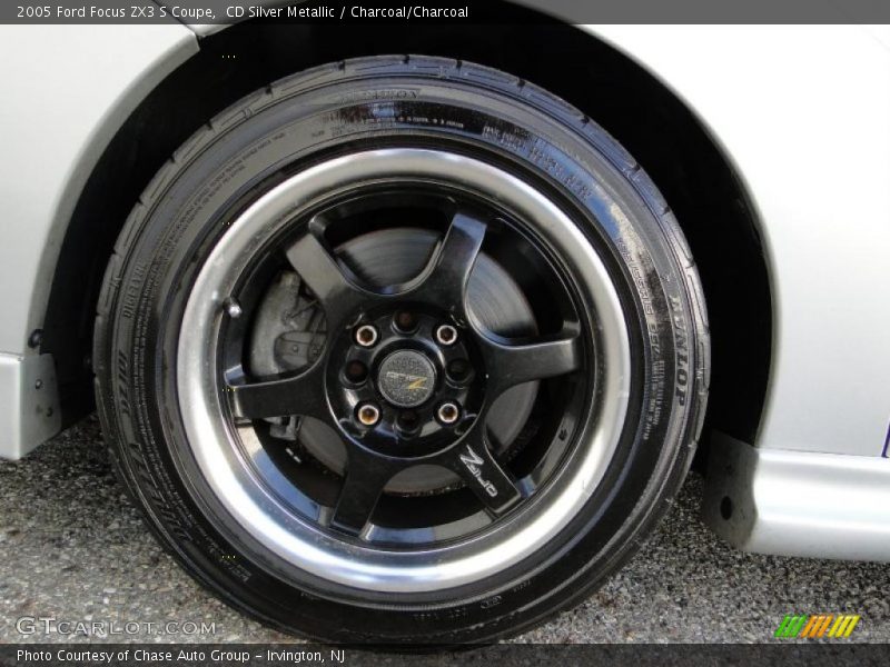 CD Silver Metallic / Charcoal/Charcoal 2005 Ford Focus ZX3 S Coupe