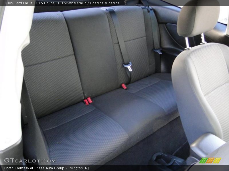 CD Silver Metallic / Charcoal/Charcoal 2005 Ford Focus ZX3 S Coupe