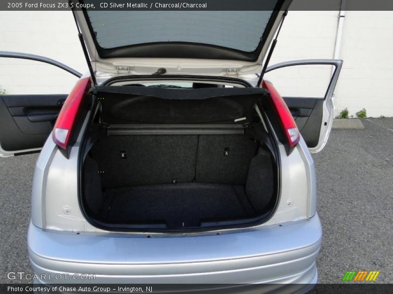 CD Silver Metallic / Charcoal/Charcoal 2005 Ford Focus ZX3 S Coupe