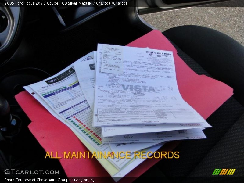 CD Silver Metallic / Charcoal/Charcoal 2005 Ford Focus ZX3 S Coupe