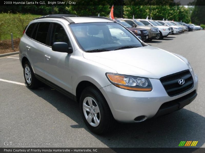 Bright Silver / Gray 2009 Hyundai Santa Fe GLS