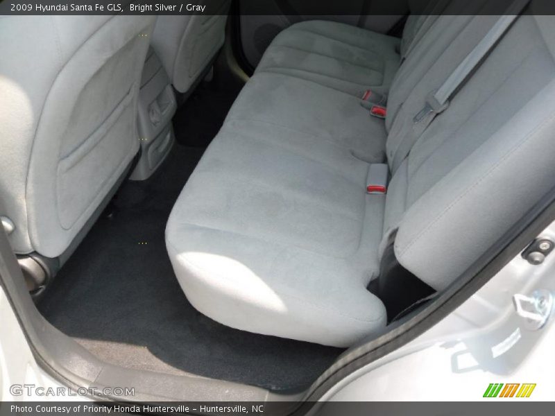 Bright Silver / Gray 2009 Hyundai Santa Fe GLS