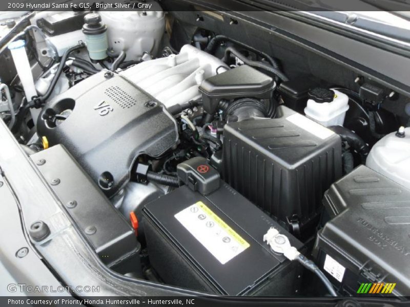 Bright Silver / Gray 2009 Hyundai Santa Fe GLS