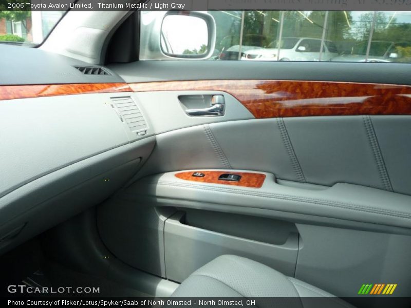 Titanium Metallic / Light Gray 2006 Toyota Avalon Limited