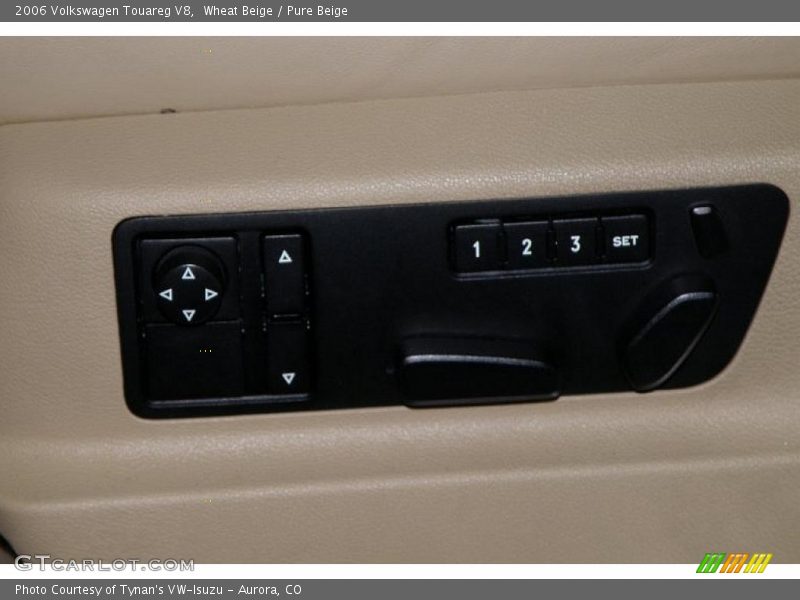 Wheat Beige / Pure Beige 2006 Volkswagen Touareg V8
