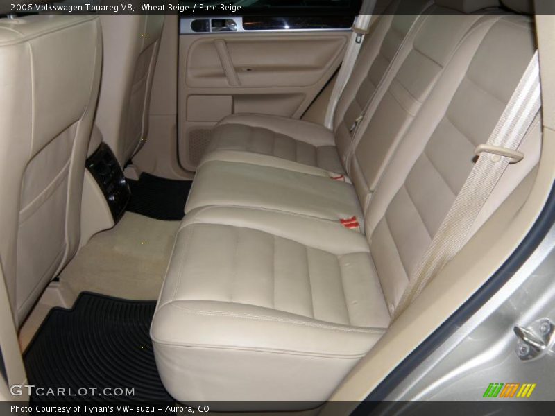 Wheat Beige / Pure Beige 2006 Volkswagen Touareg V8