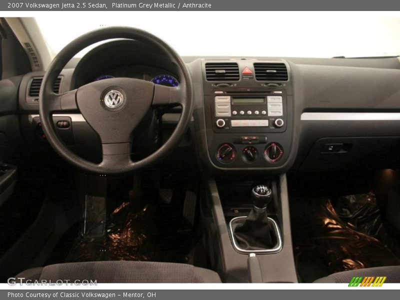 Platinum Grey Metallic / Anthracite 2007 Volkswagen Jetta 2.5 Sedan