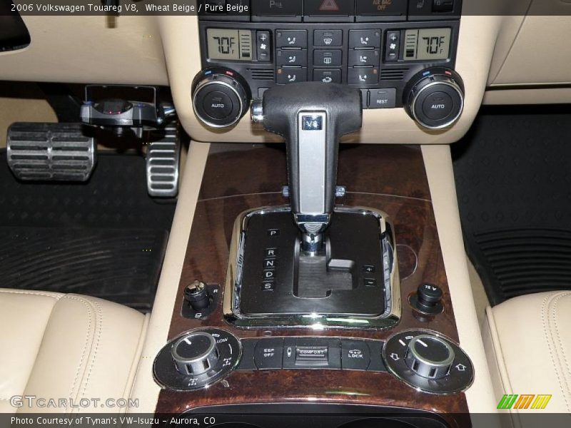 Wheat Beige / Pure Beige 2006 Volkswagen Touareg V8