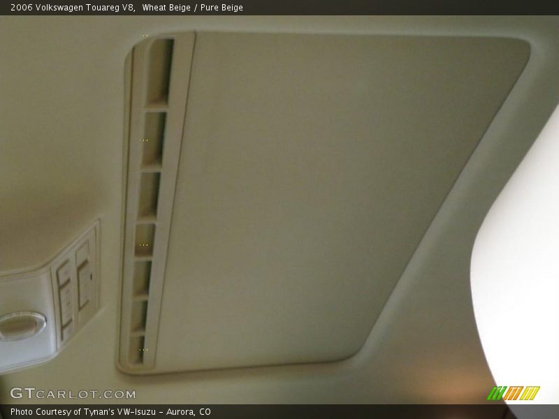 Wheat Beige / Pure Beige 2006 Volkswagen Touareg V8