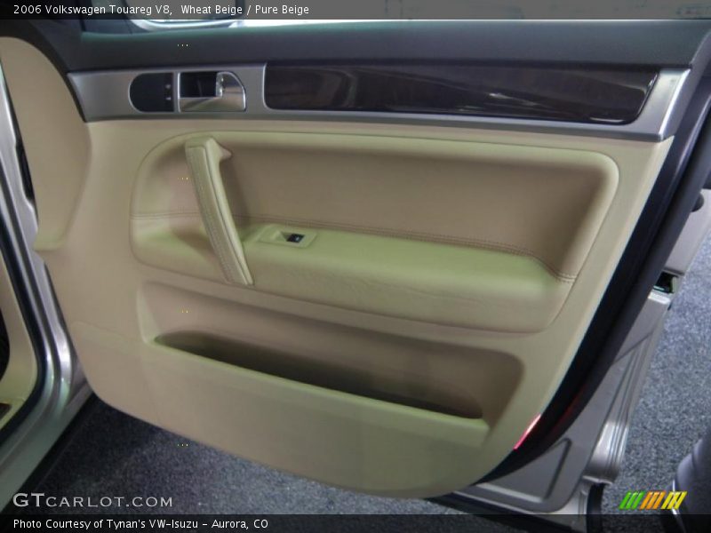 Wheat Beige / Pure Beige 2006 Volkswagen Touareg V8