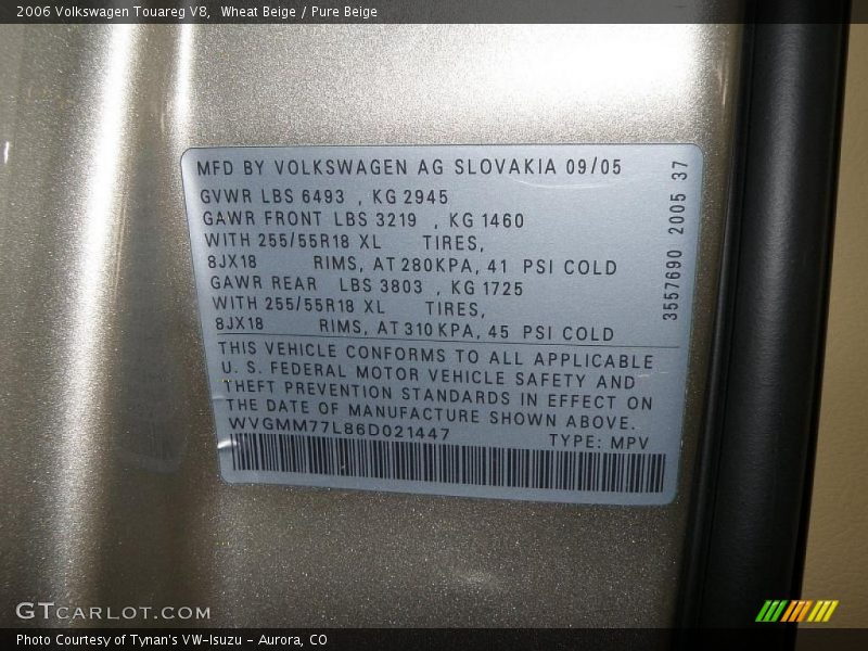 Wheat Beige / Pure Beige 2006 Volkswagen Touareg V8