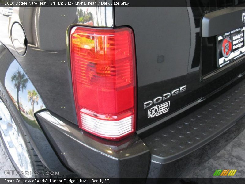 Brilliant Black Crystal Pearl / Dark Slate Gray 2010 Dodge Nitro Heat