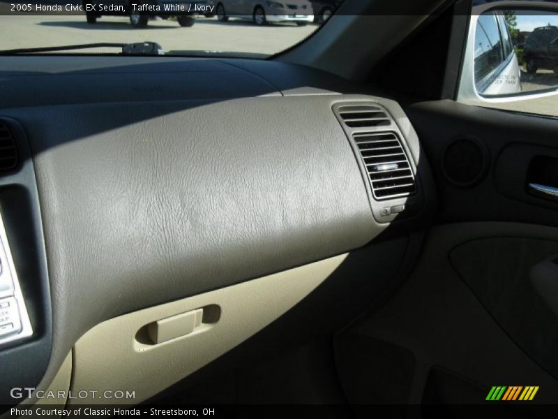 Taffeta White / Ivory 2005 Honda Civic EX Sedan