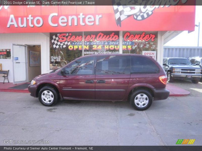 Dark Garnet Red Pearlcoat / Taupe 2001 Dodge Caravan SE